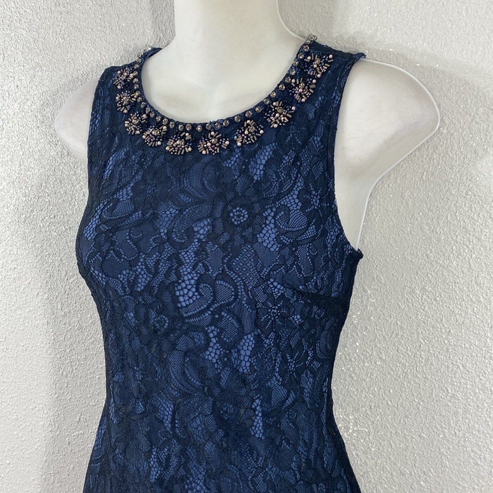 White House Black Market Blue Black Sleeveless Lace Shell Top XXS AE19 - Picture 8 of 14